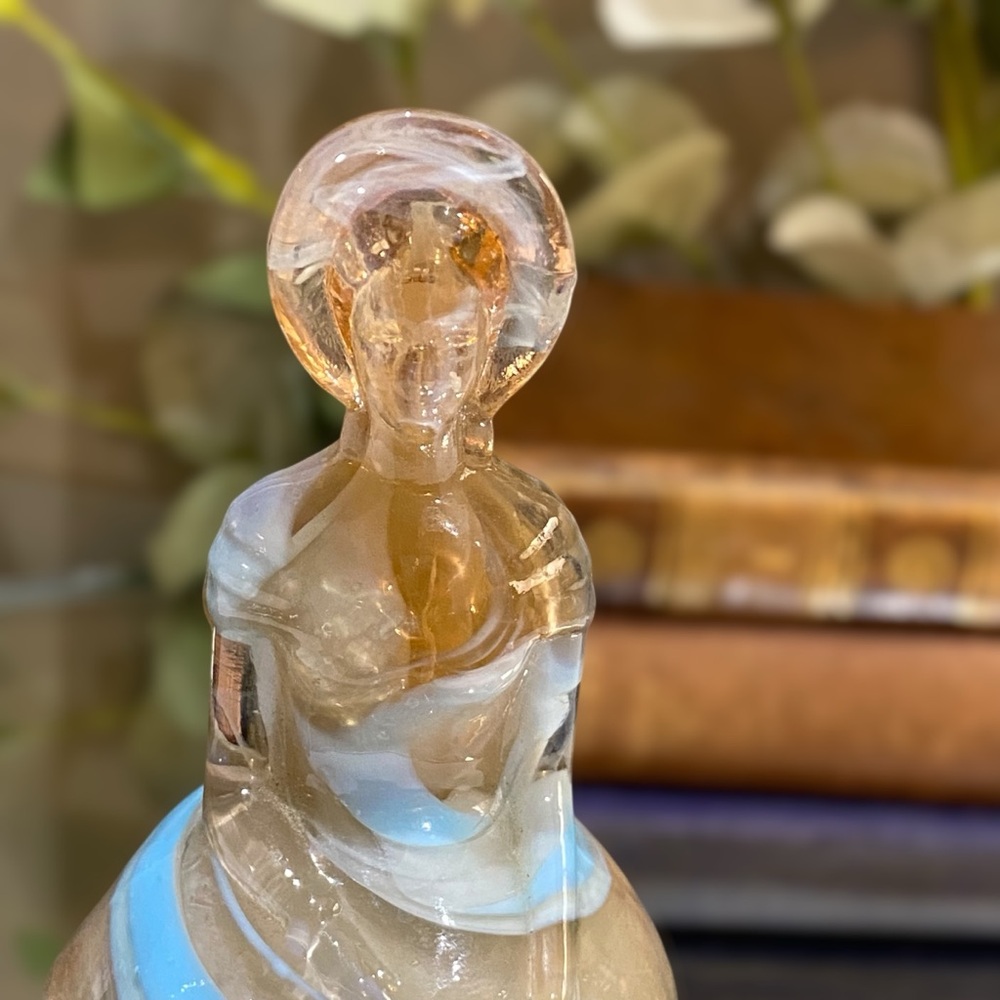 Vintage Summit Art Melanie Slag Glass Figurine Blue Tan Southern Belle Bonnet - Picture 6 of 10